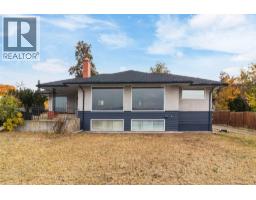 4829 Lakeshore Road, kelowna, British Columbia