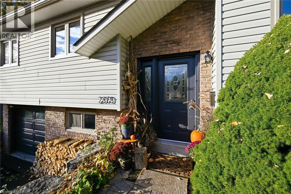 2373 Cayuga Court, Burlington, Ontario  L7P 3L5 - Photo 4 - 40782495