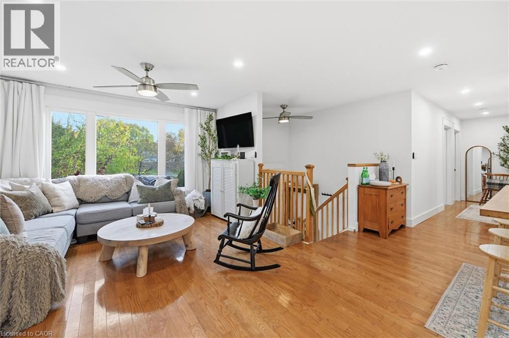 2373 Cayuga Court, Burlington, Ontario  L7P 3L5 - Photo 7 - 40782495