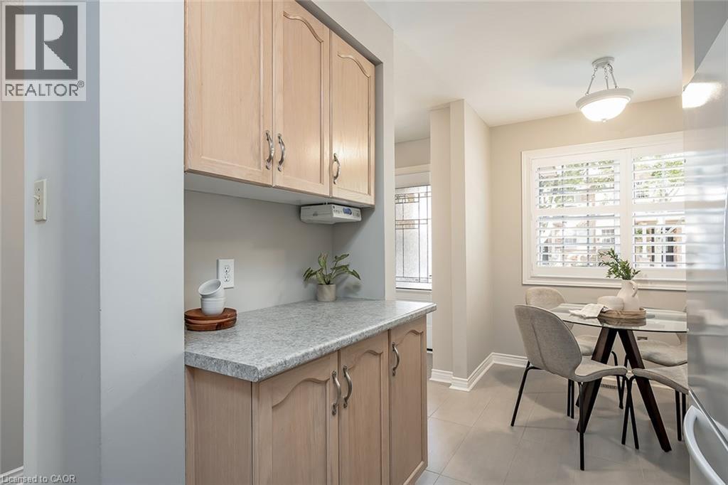 2880 Headon Forest Drive Unit# 28, Burlington, Ontario  L7M 4H2 - Photo 6 - 40770616