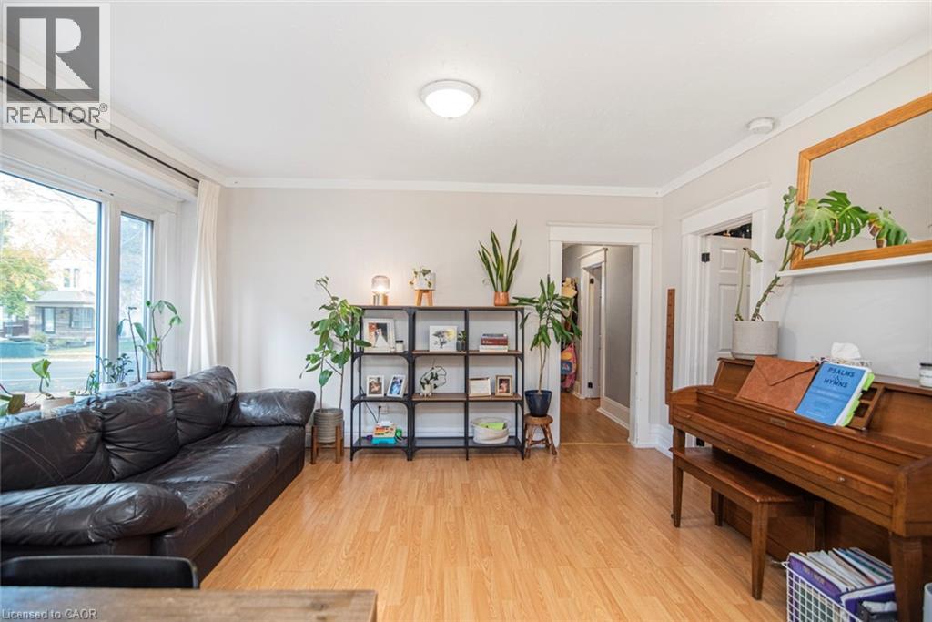 116 Carlton Street, St. Catharines, Ontario  L2R 1R3 - Photo 8 - 40784630