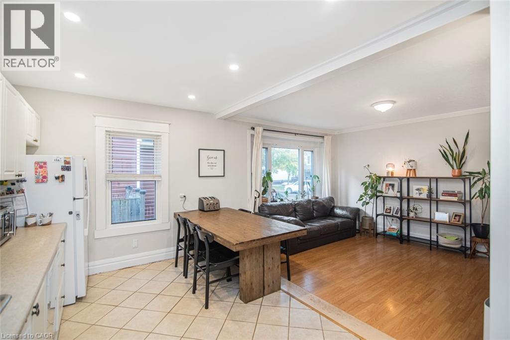 116 Carlton Street, St. Catharines, Ontario  L2R 1R3 - Photo 10 - 40784630