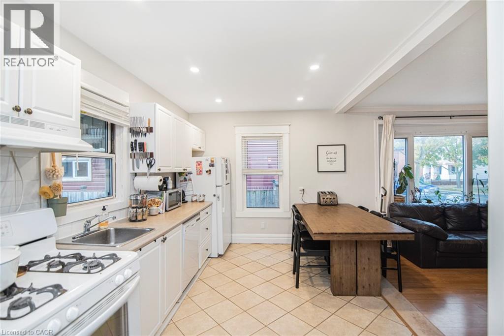 116 Carlton Street, St. Catharines, Ontario  L2R 1R3 - Photo 11 - 40784630