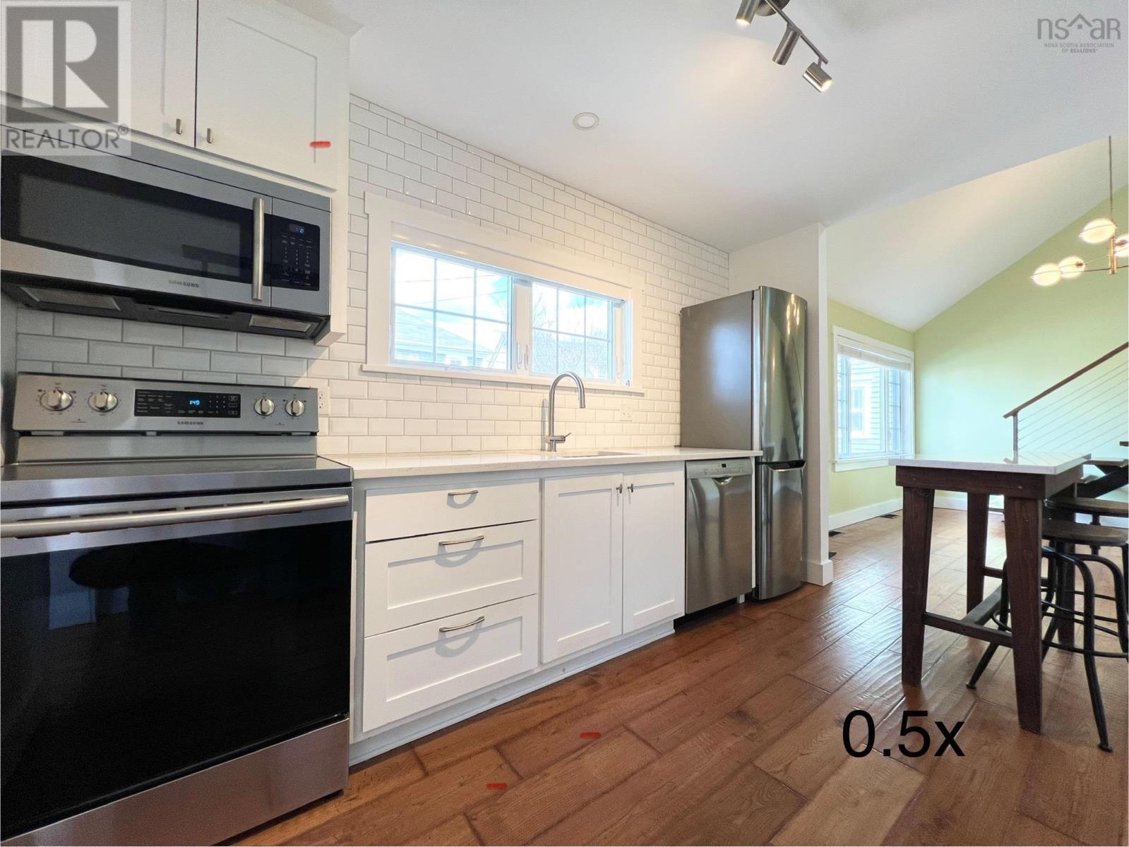 78 Lawrence St, Lunenburg, Nova Scotia  B0J 2C0 - Photo 13 - 202527063