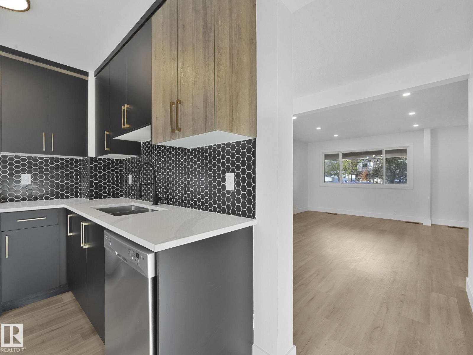 #10 13833 30 St Nw, Edmonton, Alberta T5Y 2B2 - Photo 22 - E4462352