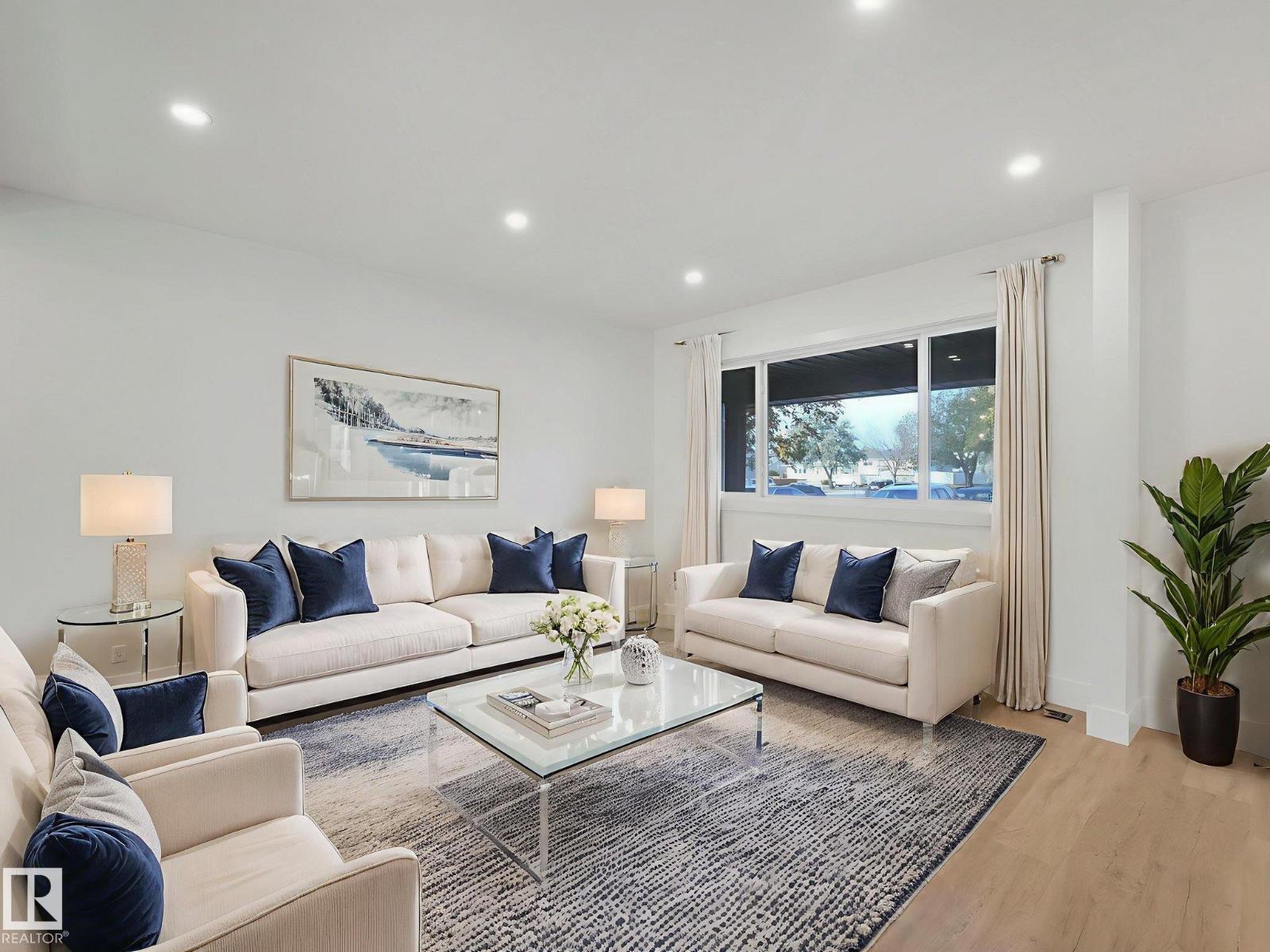 #10 13833 30 St Nw, Edmonton, Alberta T5Y 2B2 - Photo 2 - E4462352