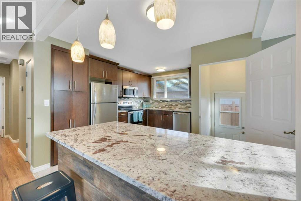 11 Fir Street, Red Deer, Alberta  T4N 4Y3 - Photo 7 - A2264121