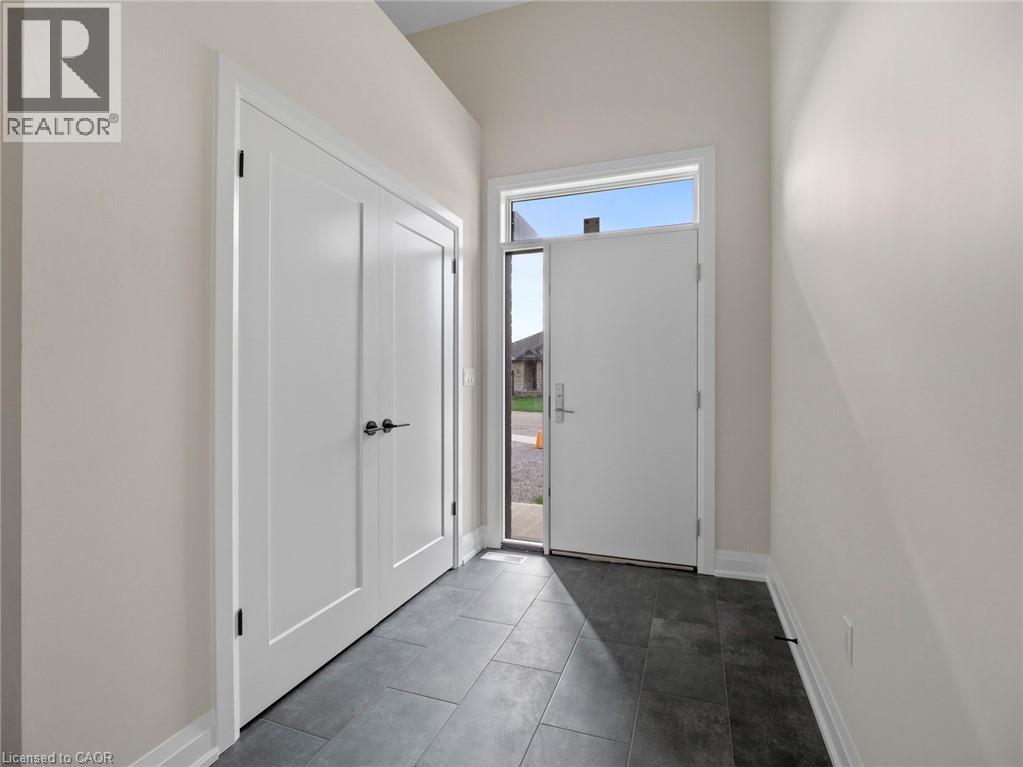 118 Willowbrook Drive, Welland, Ontario  L3C 0G2 - Photo 4 - 40786222