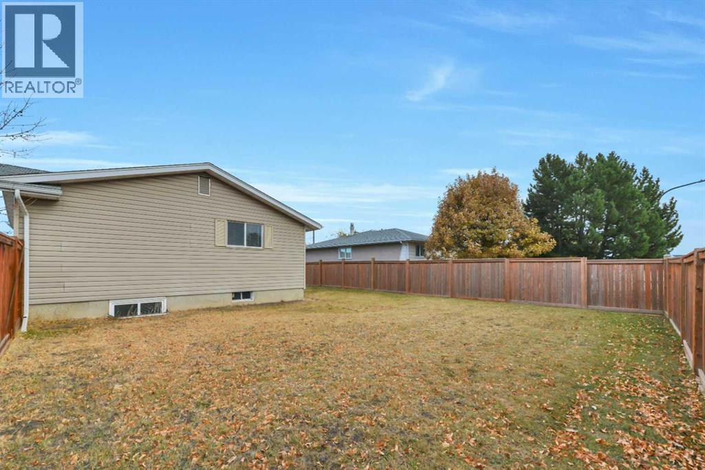 11 Fir Street, Red Deer, Alberta  T4N 4Y3 - Photo 29 - A2264121