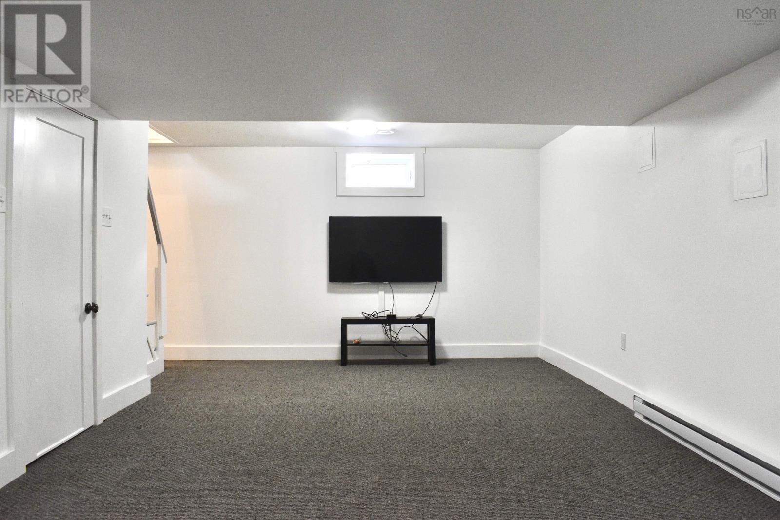 78 Lawrence St, Lunenburg, Nova Scotia  B0J 2C0 - Photo 40 - 202527063