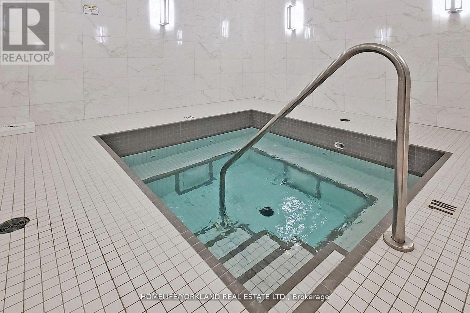 1911 - 50 O'neill Road, Toronto, Ontario  M3C 0R1 - Photo 16 - C12517532