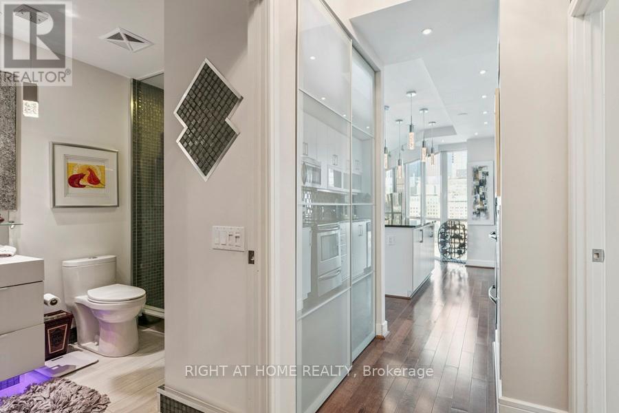 1204 - 112 George Street, Toronto, Ontario  M5A 2M5 - Photo 22 - C12517550