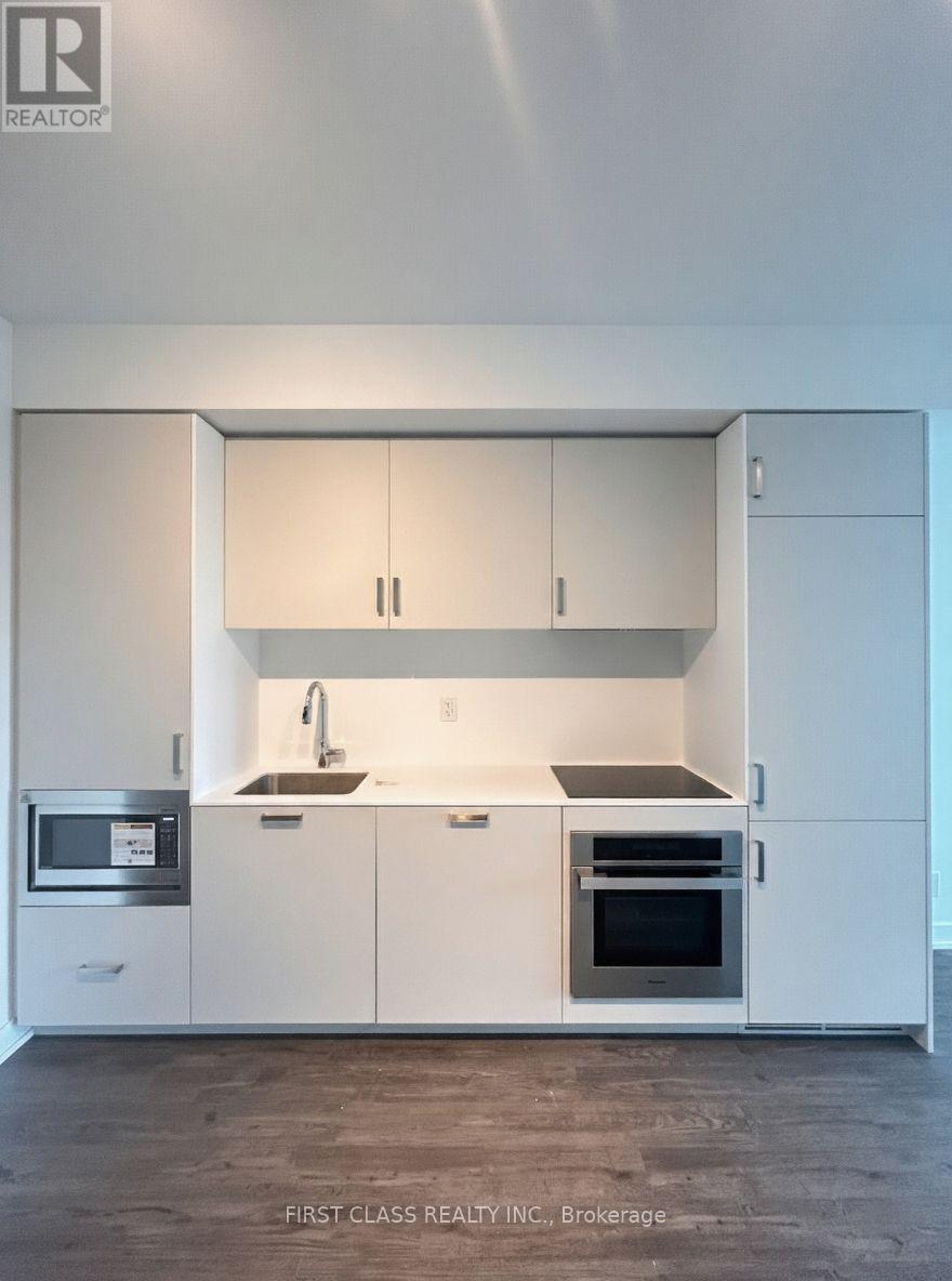 1609 - 88 Queen Street E, Toronto, Ontario  M5C 0B6 - Photo 4 - C12517566