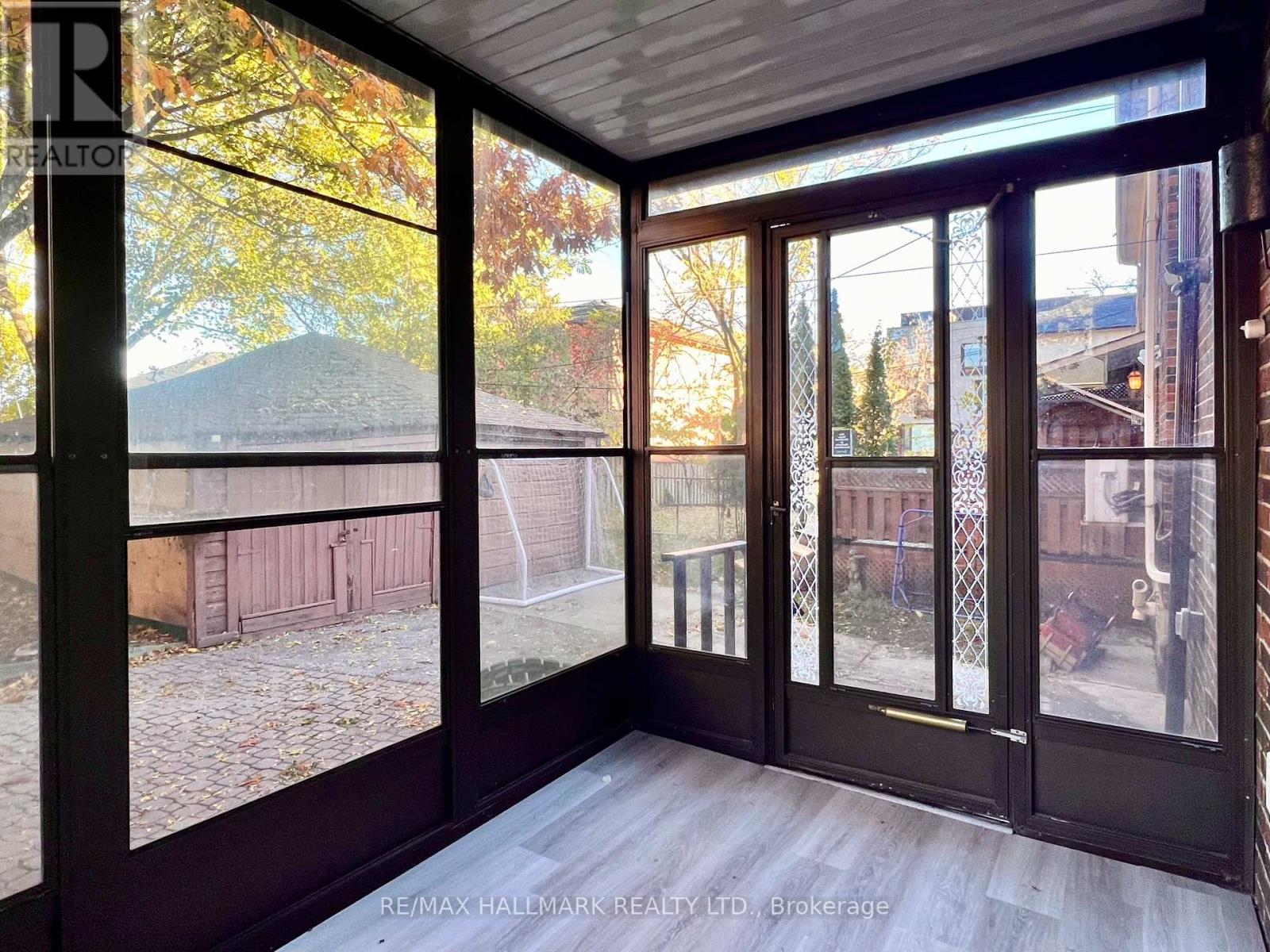 524 Eglinton Avenue E, Toronto, Ontario  M4P 1N6 - Photo 13 - C12517604