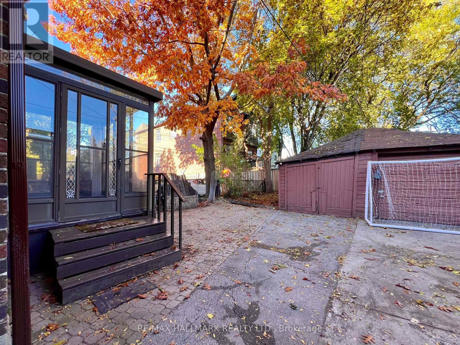 524 Eglinton Avenue E, Toronto, Ontario  M4P 1N6 - Photo 17 - C12517604