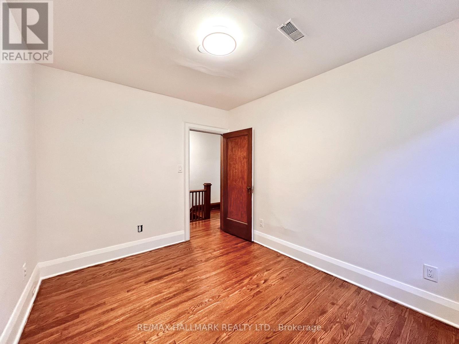 524 Eglinton Avenue E, Toronto, Ontario  M4P 1N6 - Photo 23 - C12517604