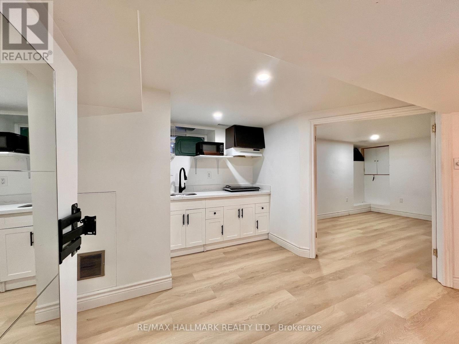 524 Eglinton Avenue E, Toronto, Ontario  M4P 1N6 - Photo 26 - C12517604