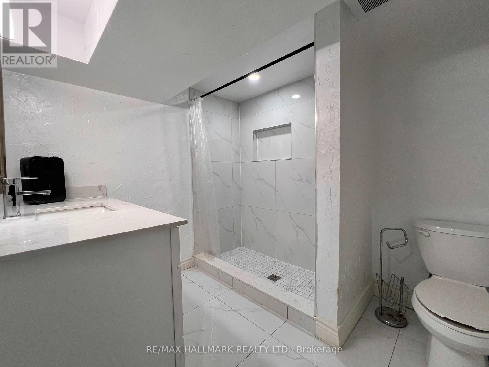 524 Eglinton Avenue E, Toronto, Ontario  M4P 1N6 - Photo 30 - C12517604