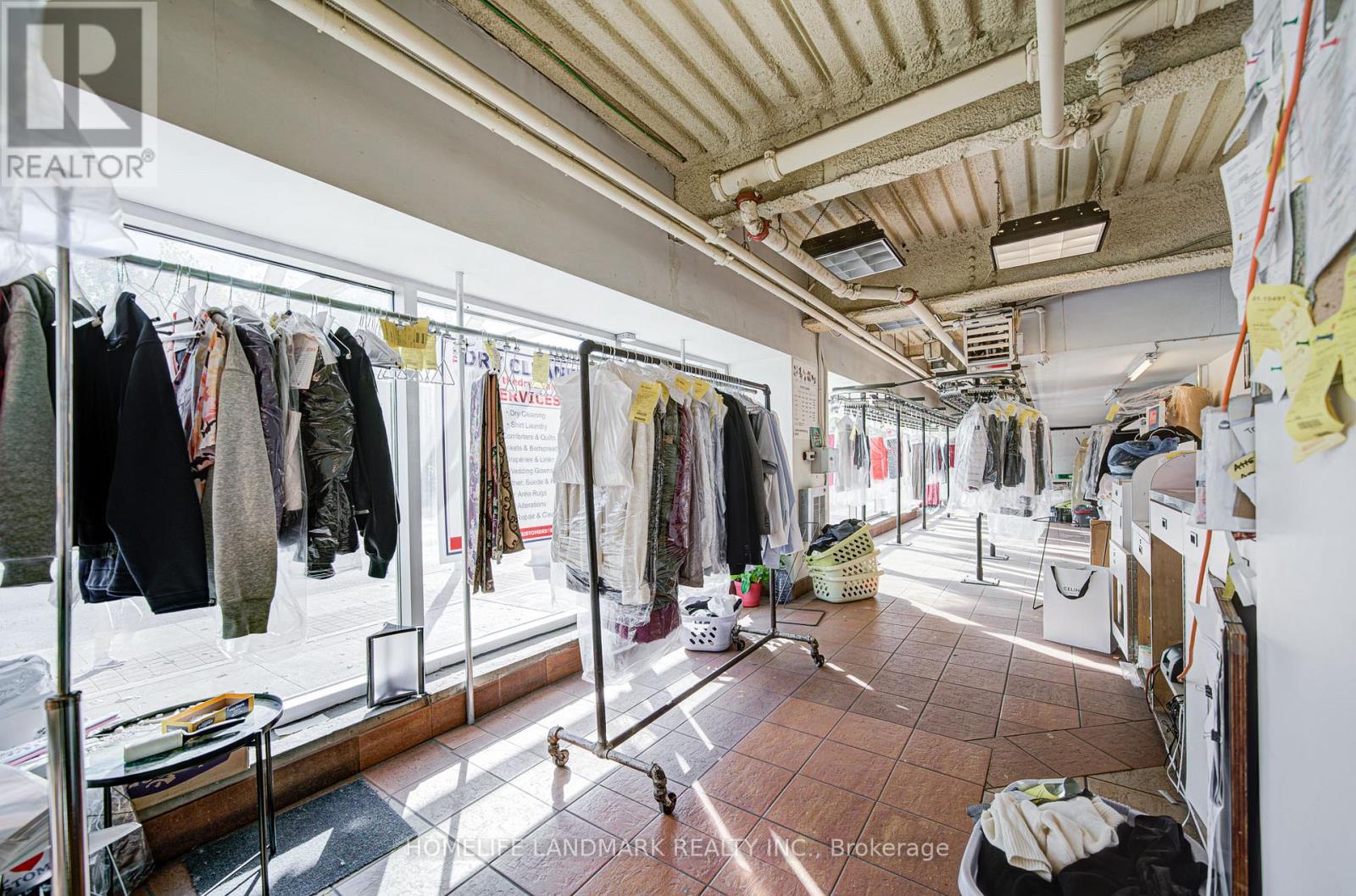 396 St Clair Avenue W, Toronto, Ontario  M5P 3N3 - Photo 13 - C12517624