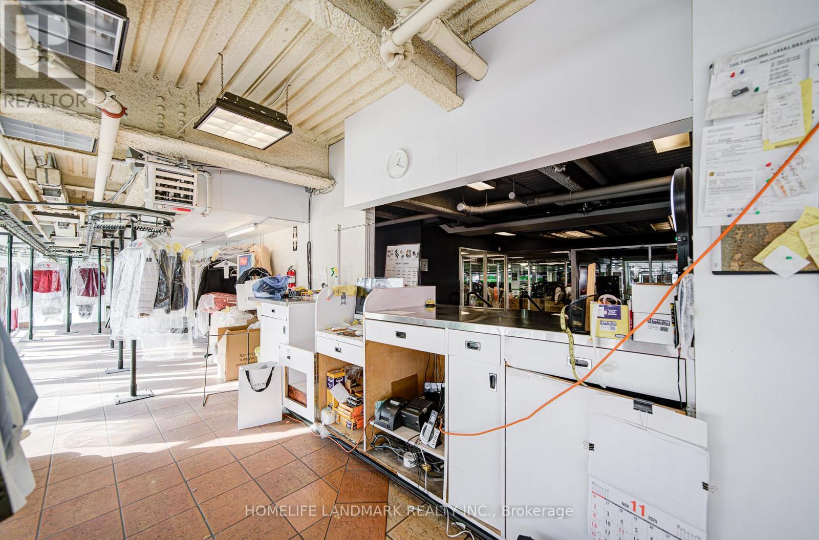 396 St Clair Avenue W, Toronto, Ontario  M5P 3N3 - Photo 14 - C12517624