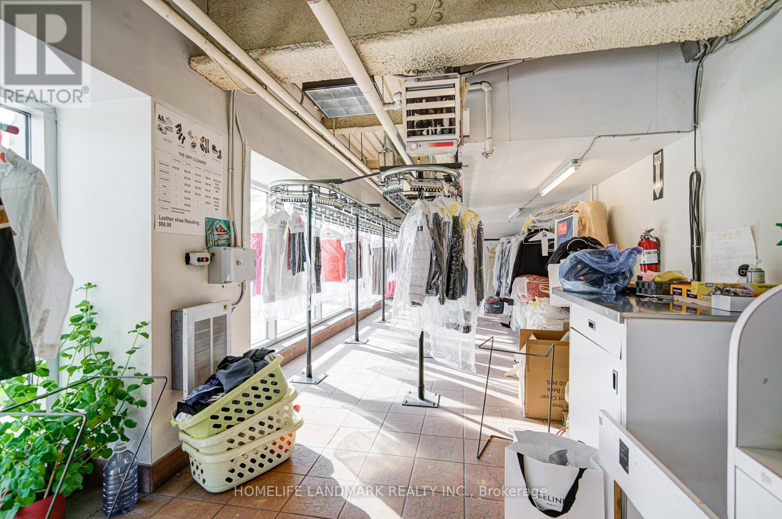 396 St Clair Avenue W, Toronto, Ontario  M5P 3N3 - Photo 19 - C12517624