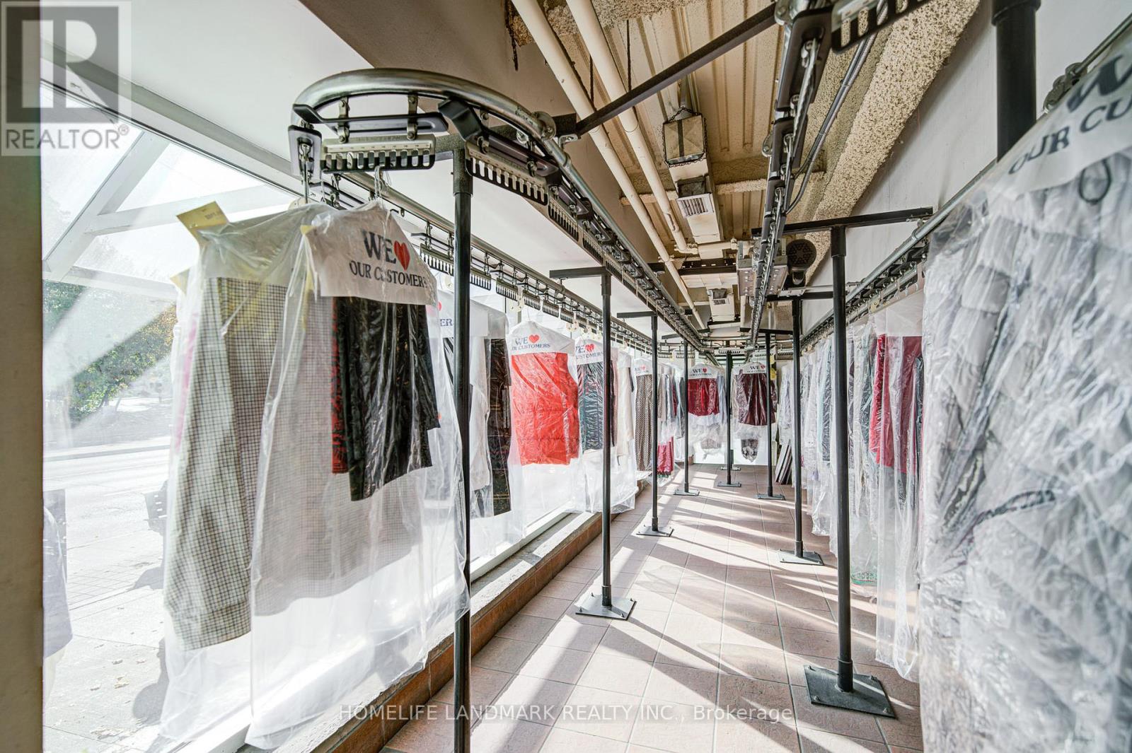 396 St Clair Avenue W, Toronto, Ontario  M5P 3N3 - Photo 20 - C12517624