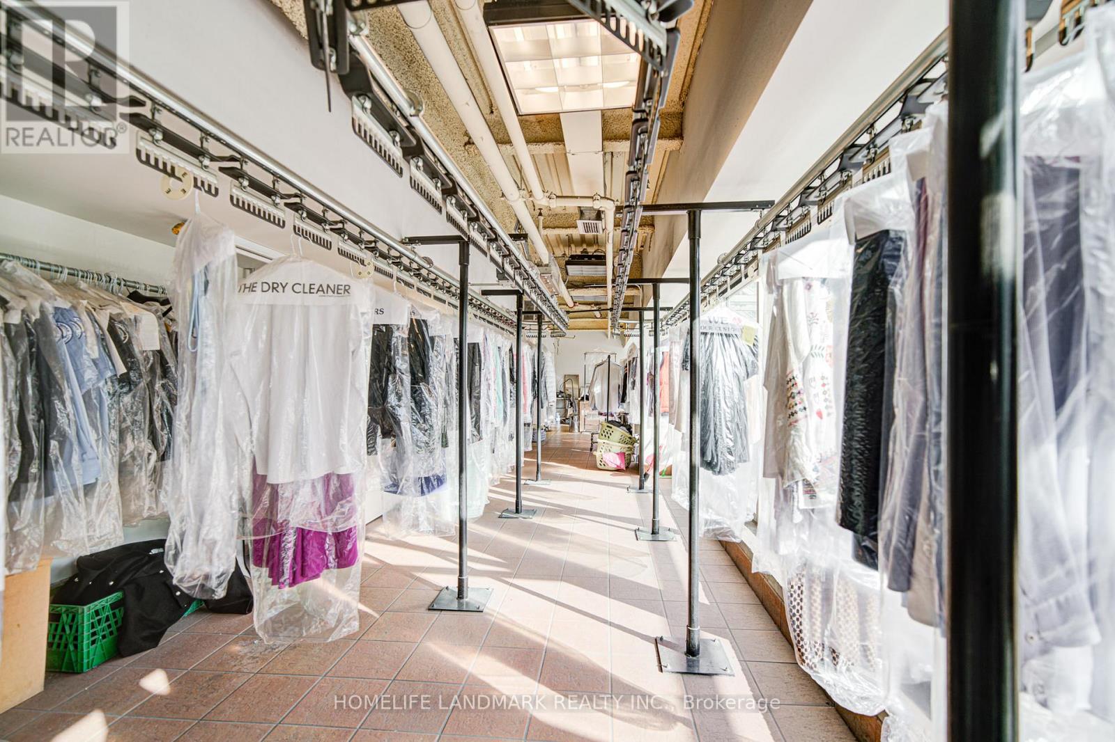 396 St Clair Avenue W, Toronto, Ontario  M5P 3N3 - Photo 21 - C12517624