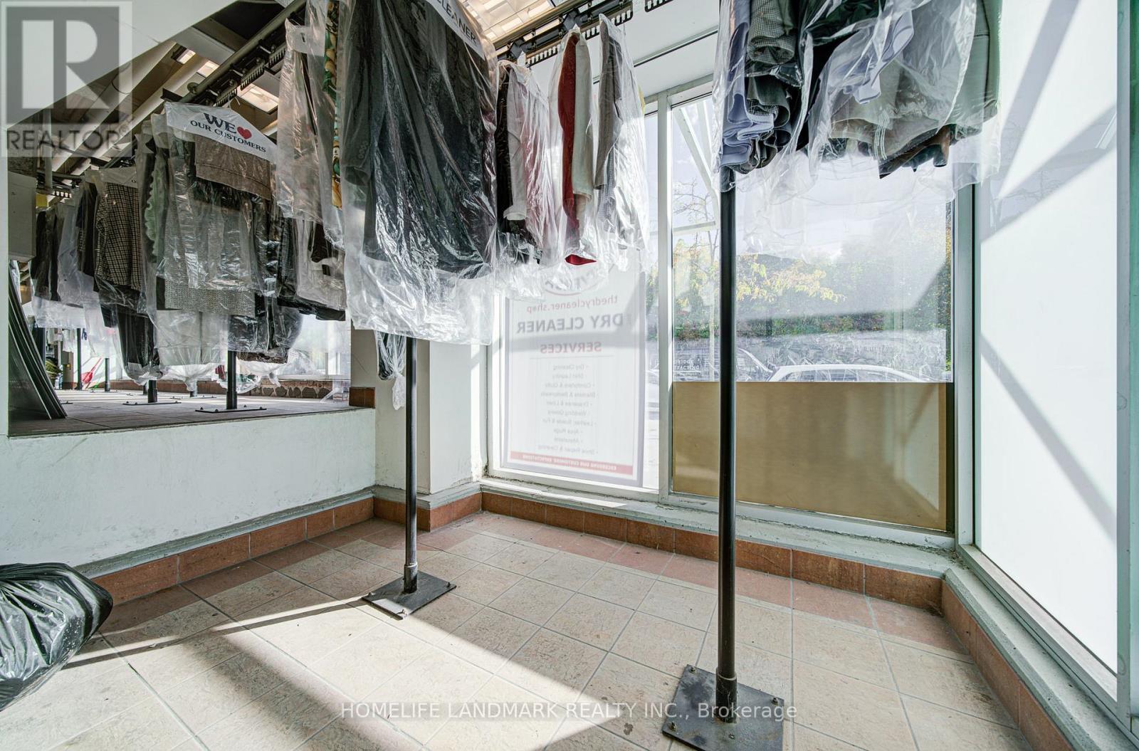 396 St Clair Avenue W, Toronto, Ontario  M5P 3N3 - Photo 22 - C12517624