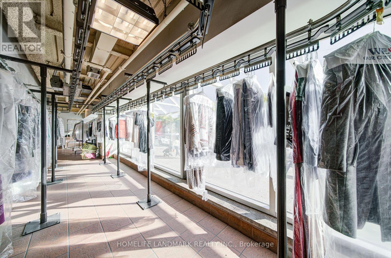 396 St Clair Avenue W, Toronto, Ontario  M5P 3N3 - Photo 24 - C12517624