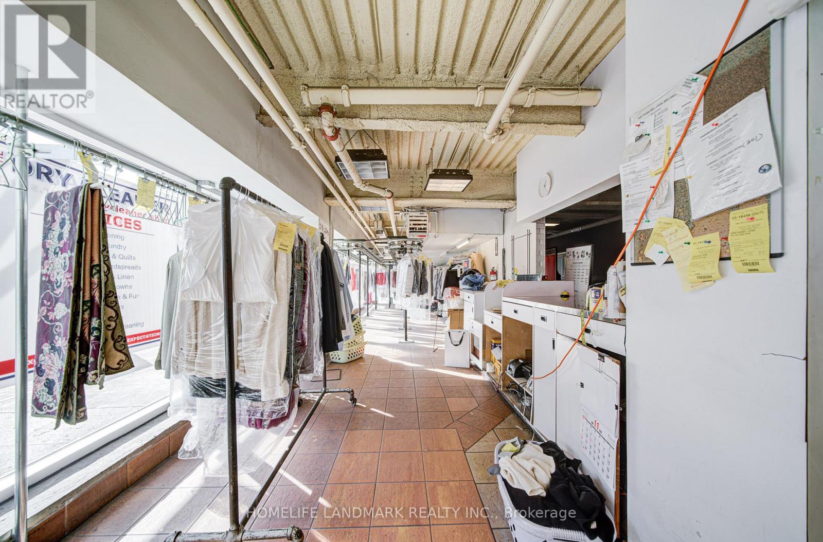 396 St Clair Avenue W, Toronto, Ontario  M5P 3N3 - Photo 25 - C12517624