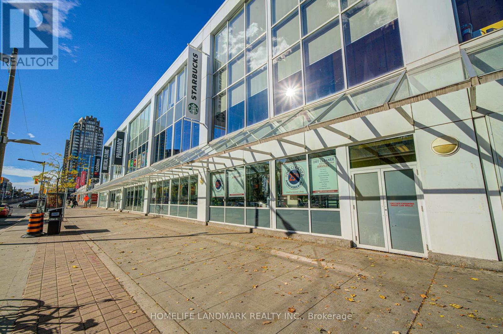 396 St Clair Avenue W, Toronto, Ontario  M5P 3N3 - Photo 4 - C12517624