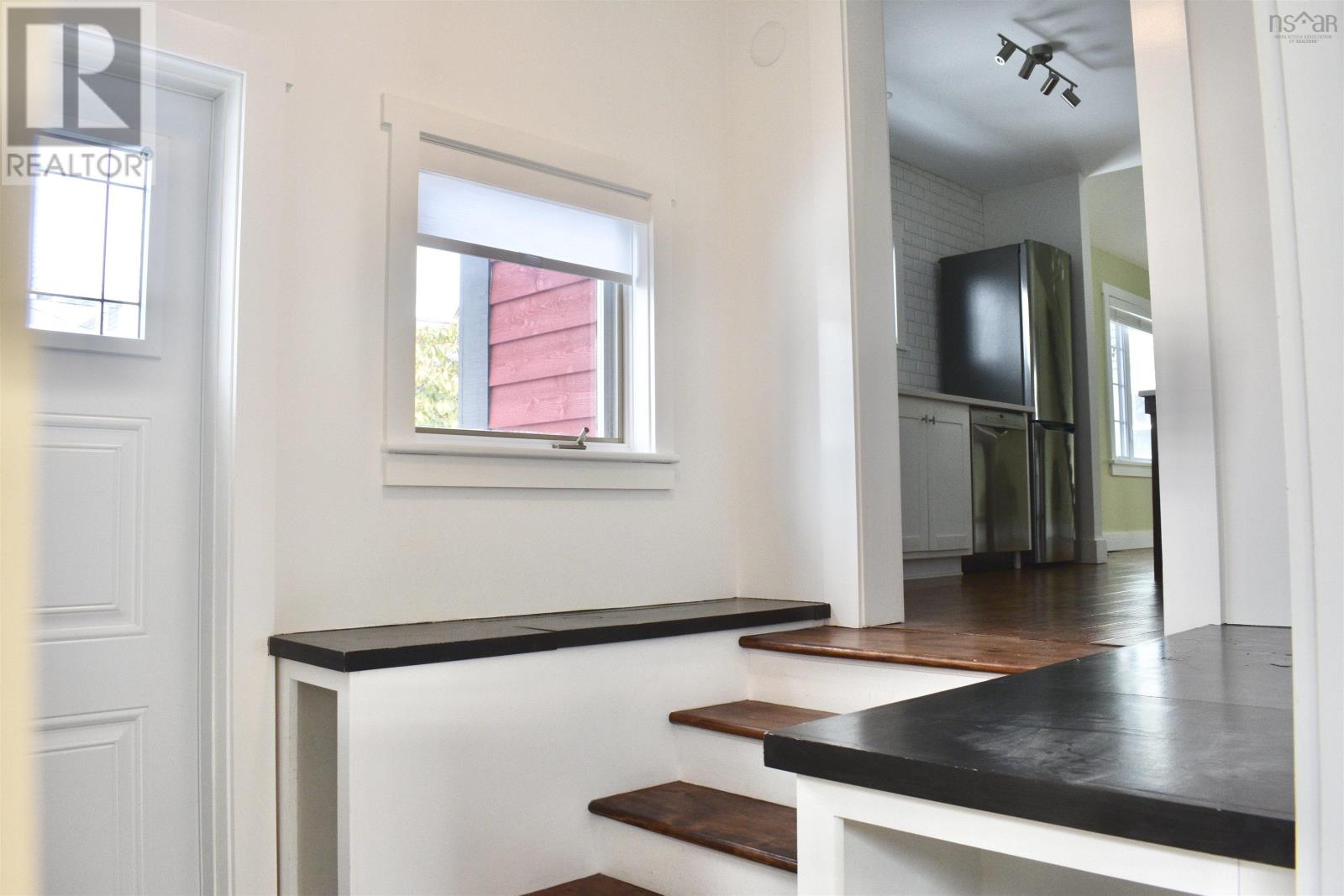 78 Lawrence St, Lunenburg, Nova Scotia  B0J 2C0 - Photo 7 - 202527063