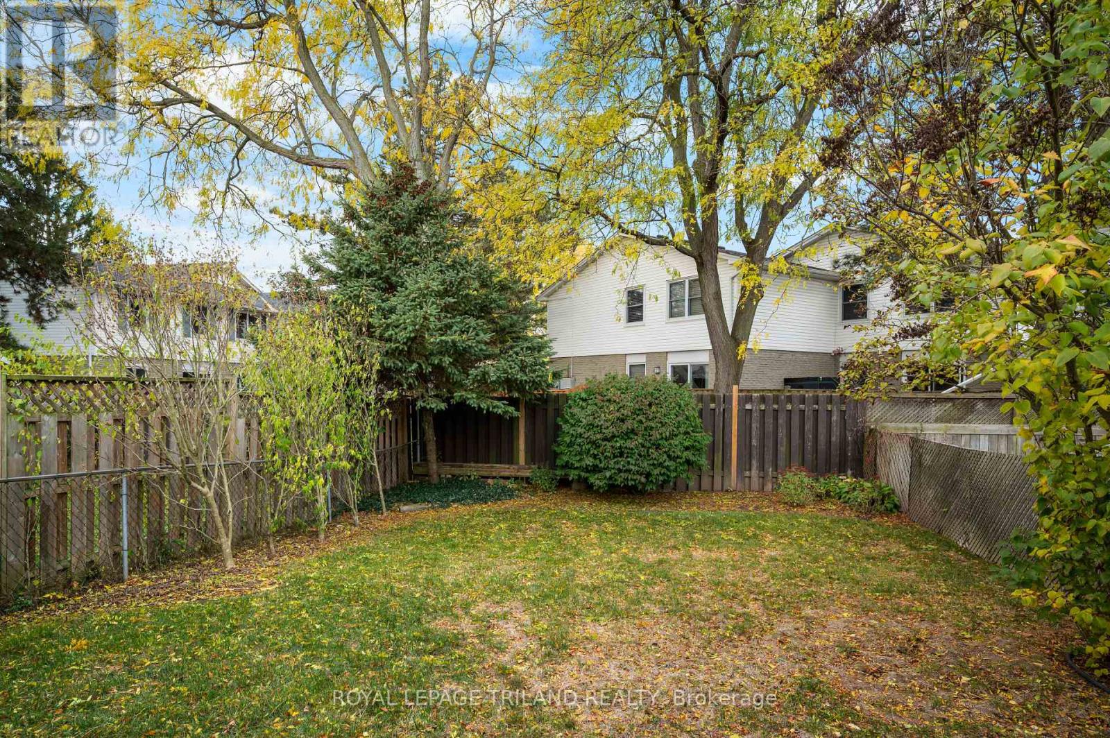 128 Garland Lane, London East, Ontario  N5V 3K8 - Photo 32 - X12517748