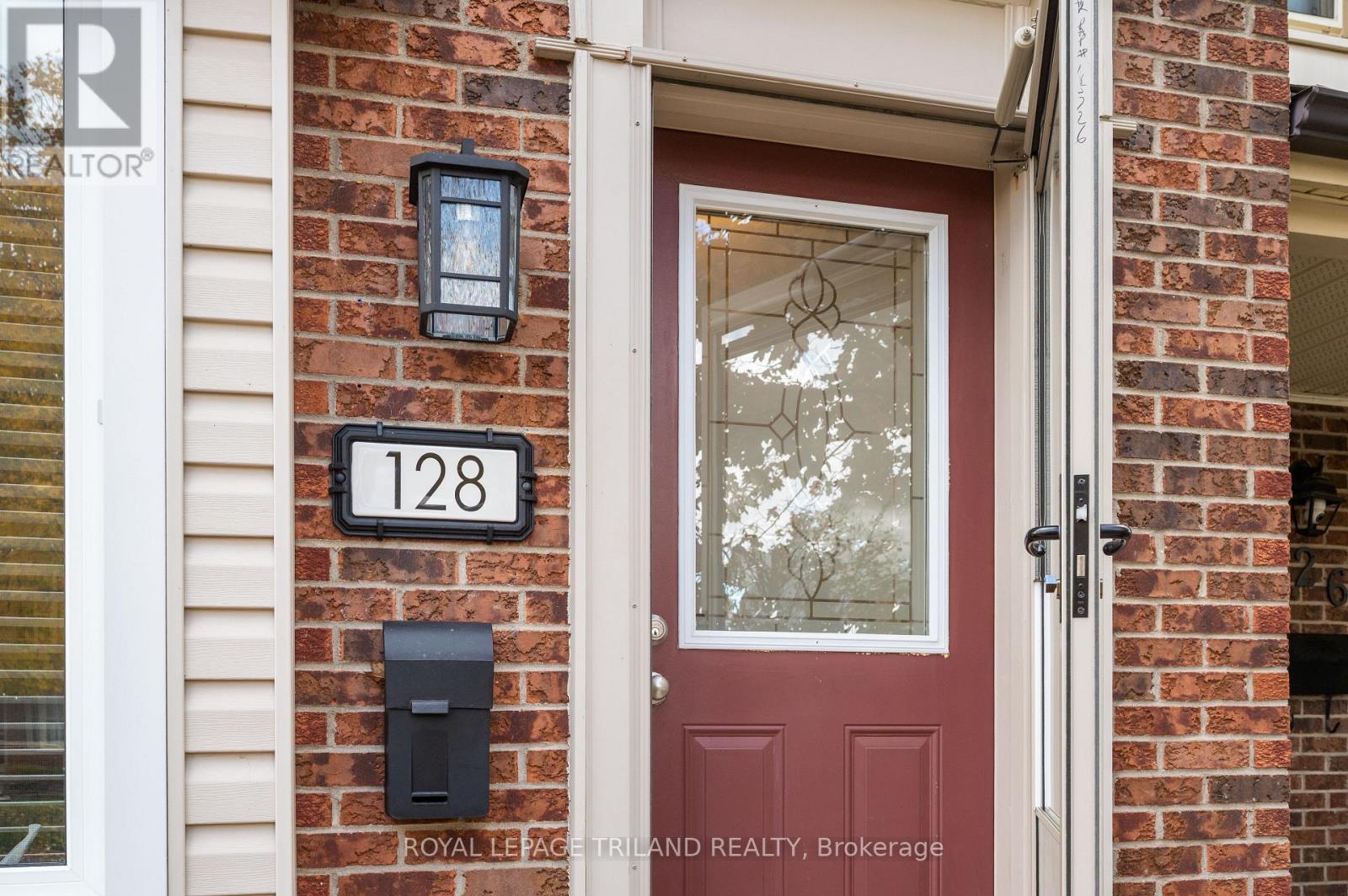 128 Garland Lane, London East, Ontario  N5V 3K8 - Photo 4 - X12517748