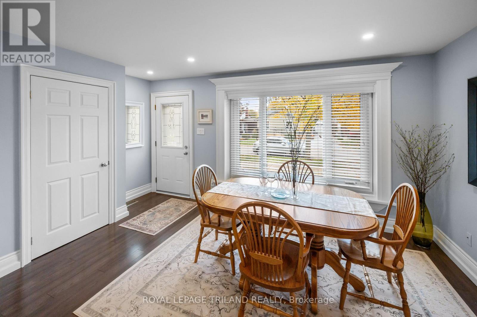 128 Garland Lane, London East, Ontario  N5V 3K8 - Photo 5 - X12517748