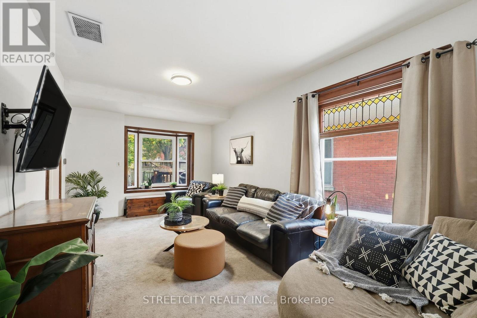 8 Bellevue Avenue, London South, Ontario  N6C 4A5 - Photo 11 - X12517948