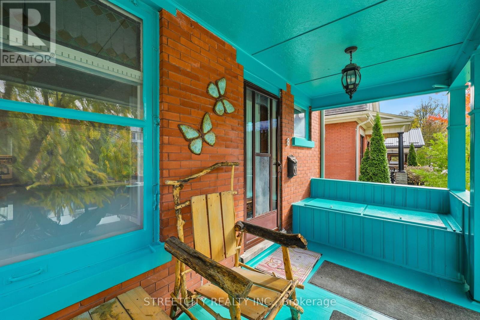 8 Bellevue Avenue, London South, Ontario  N6C 4A5 - Photo 2 - X12517948