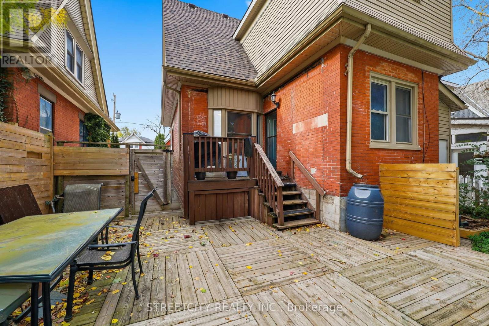 8 Bellevue Avenue, London South, Ontario  N6C 4A5 - Photo 27 - X12517948