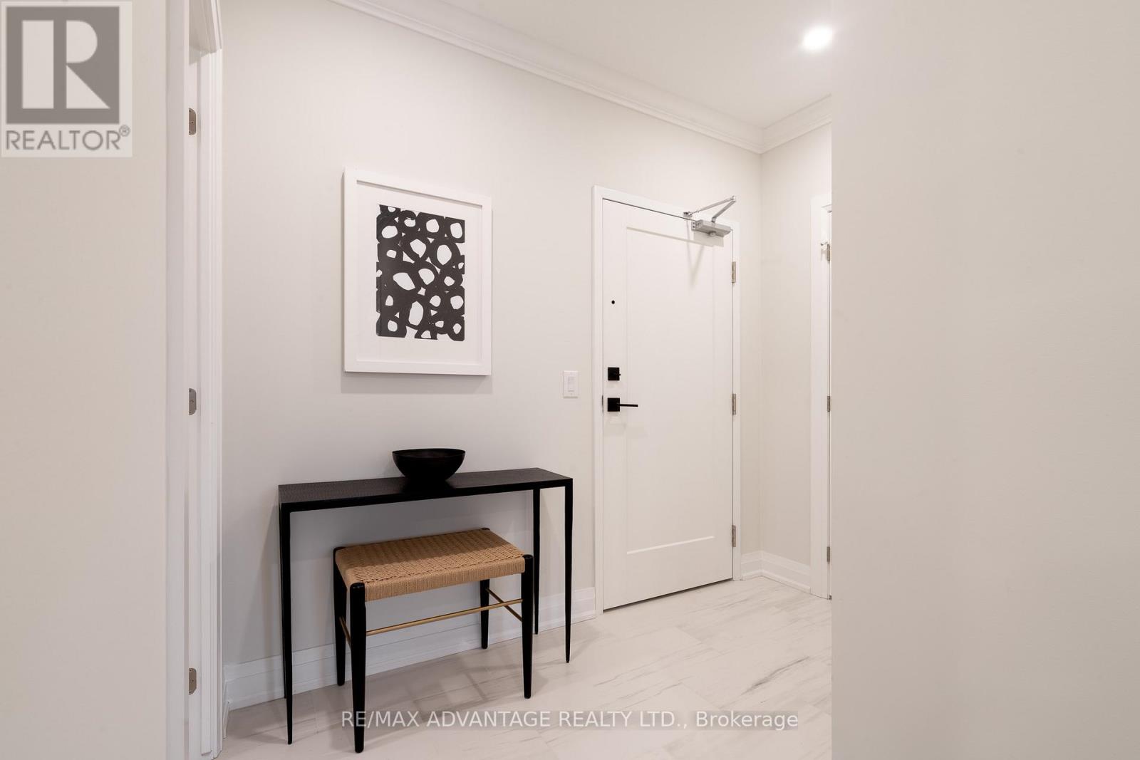 108 - 1975 Fountain Grass Drive, London South, Ontario  N6K 4P9 - Photo 3 - X12517958