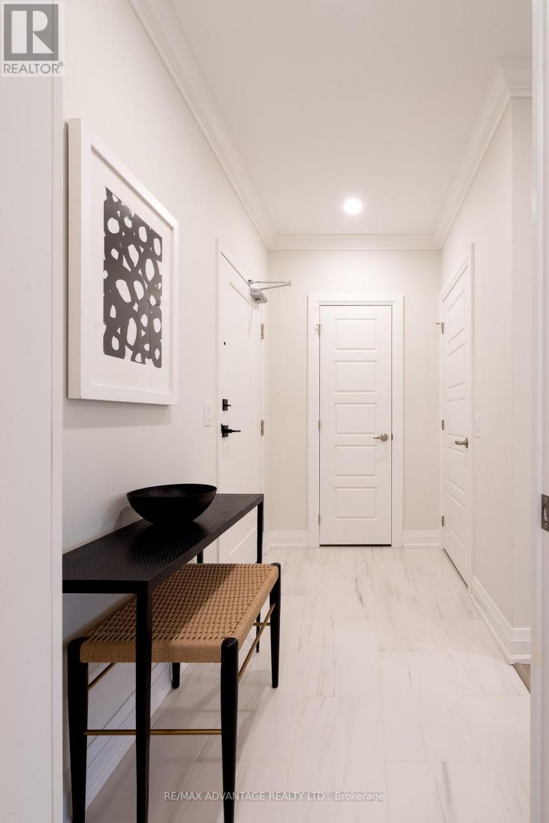 108 - 1975 Fountain Grass Drive, London South, Ontario  N6K 4P9 - Photo 4 - X12517958