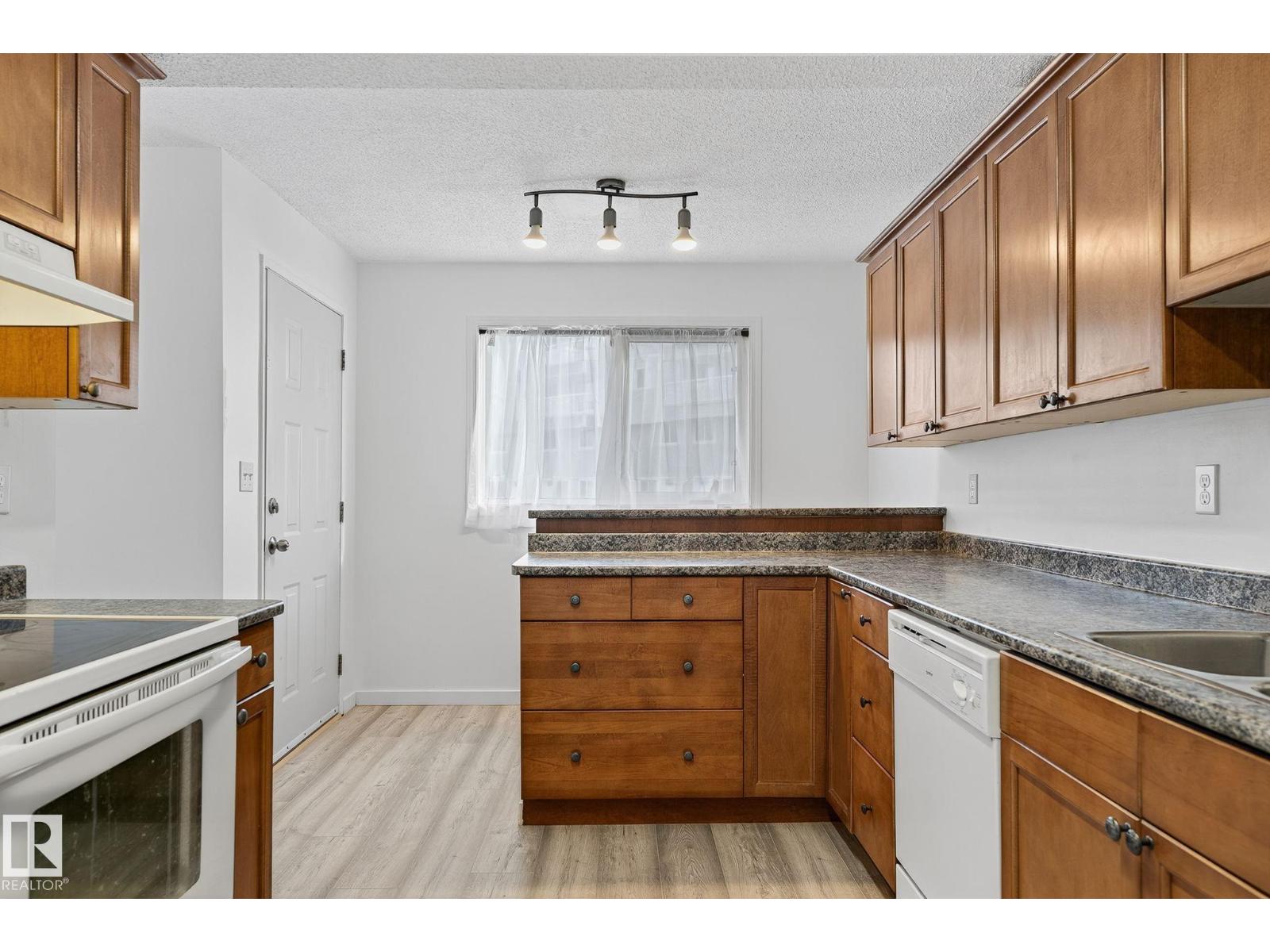 12003 162 Av Nw, Edmonton, Alberta  T5X 3R1 - Photo 17 - E4464924