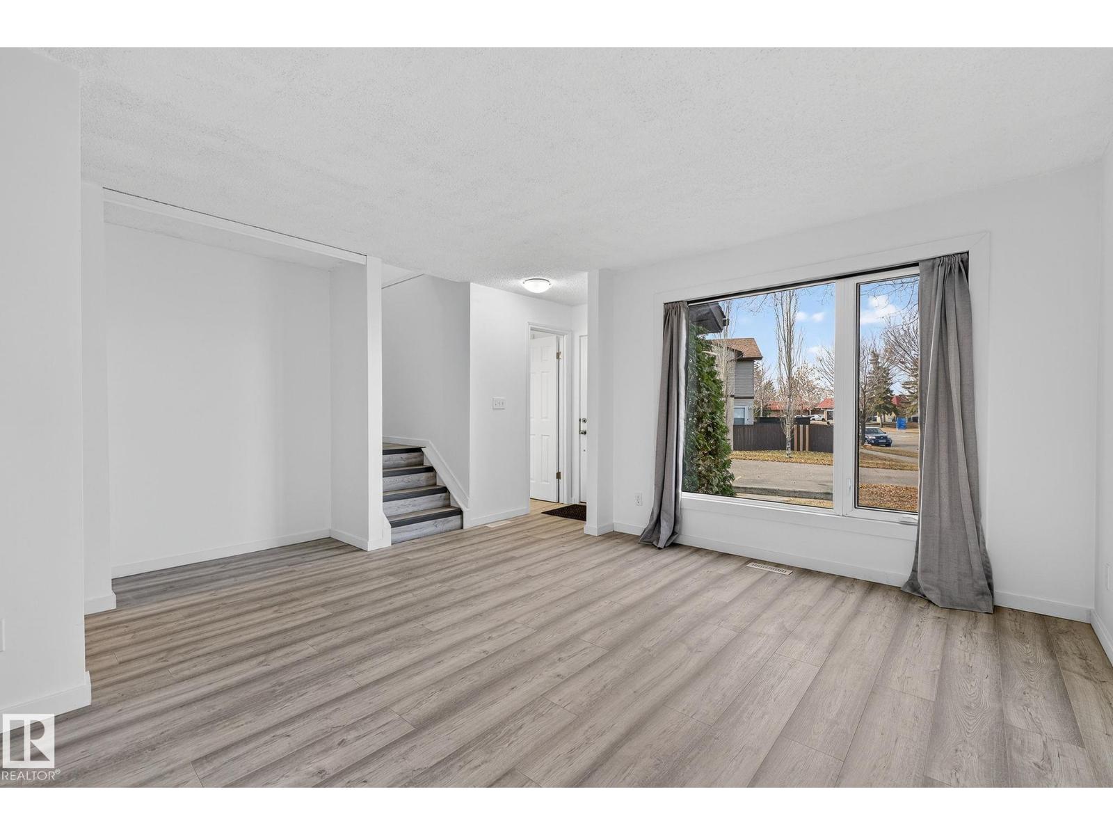 12003 162 Av Nw, Edmonton, Alberta  T5X 3R1 - Photo 9 - E4464924