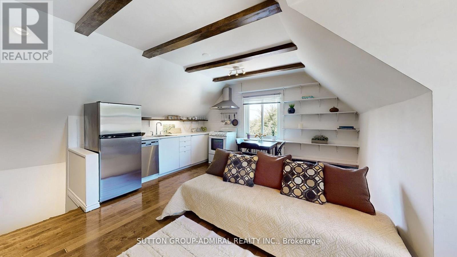 117 Bellhaven Road, Toronto, Ontario  M4L 3J9 - Photo 7 - E12517582