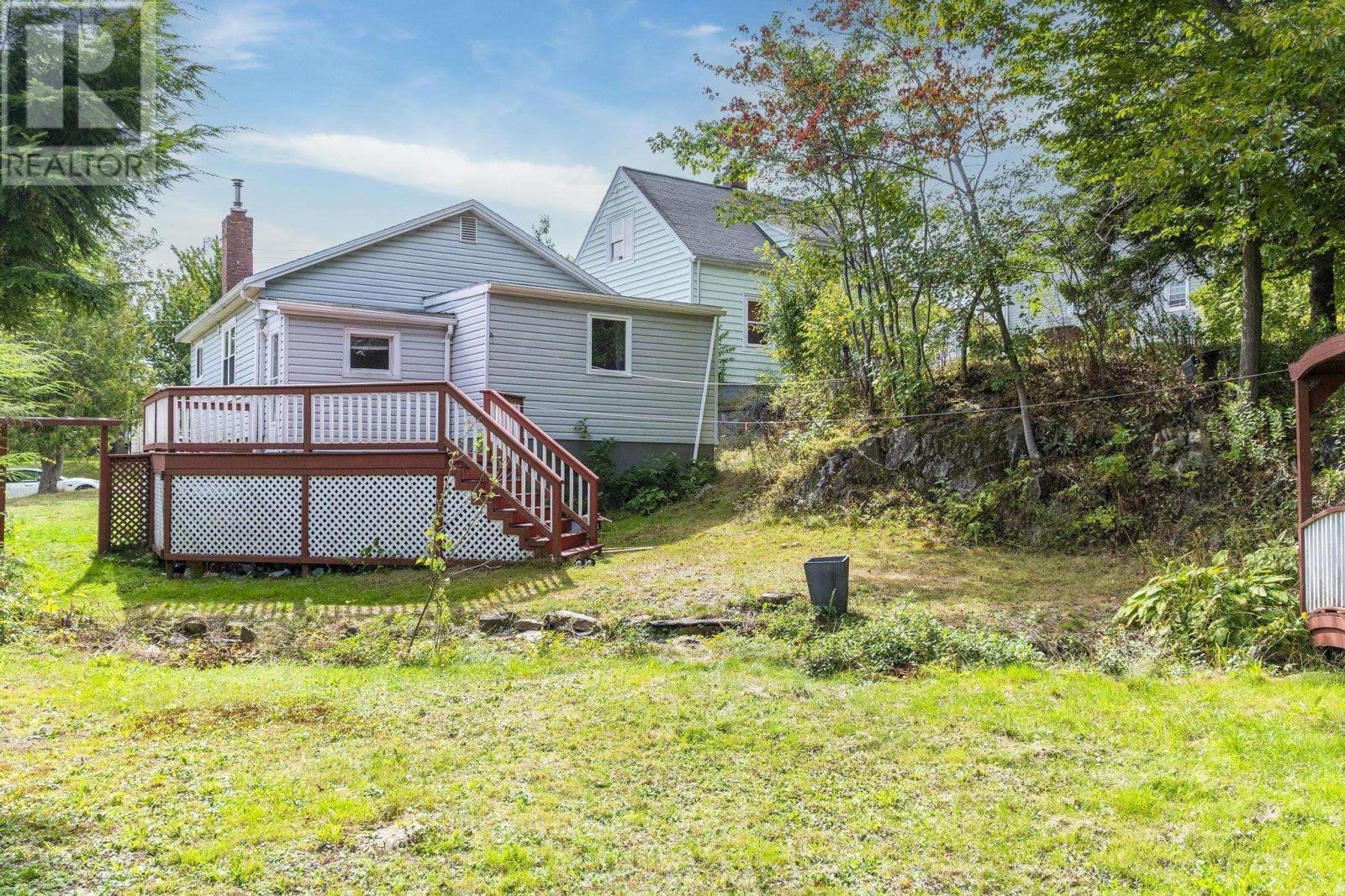 17 Melrose Avenue, Halifax, Nova Scotia  B3N 2E3 - Photo 2 - 202523062