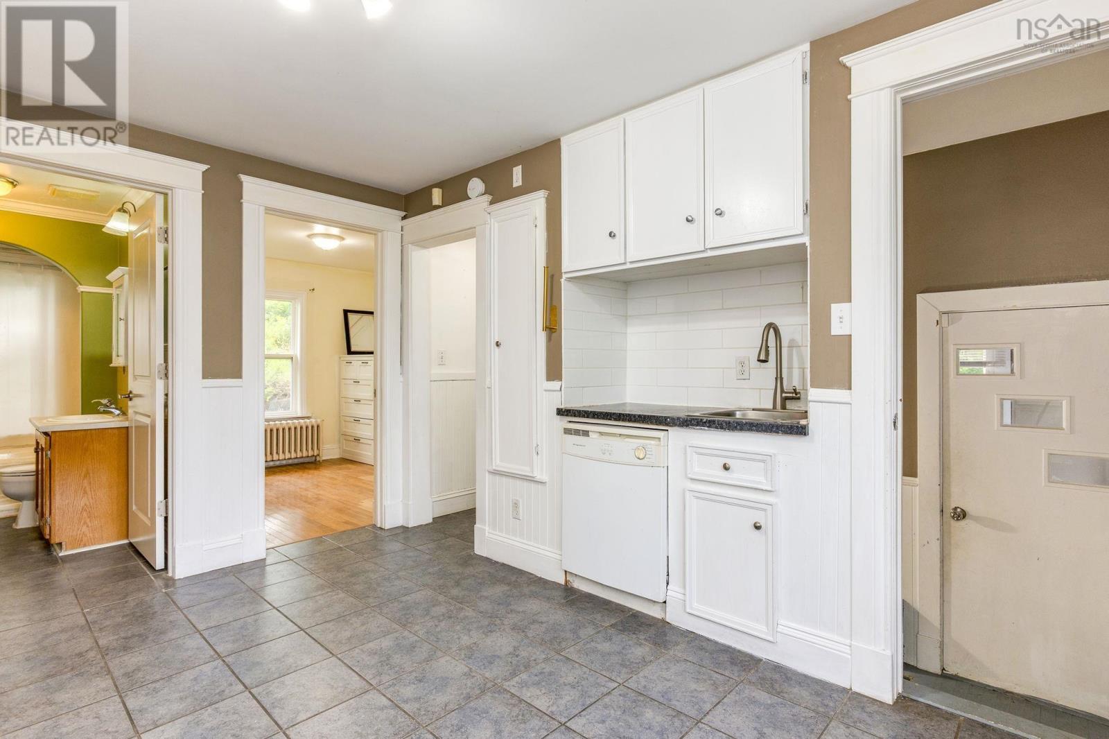 17 Melrose Avenue, Halifax, Nova Scotia  B3N 2E3 - Photo 27 - 202523062