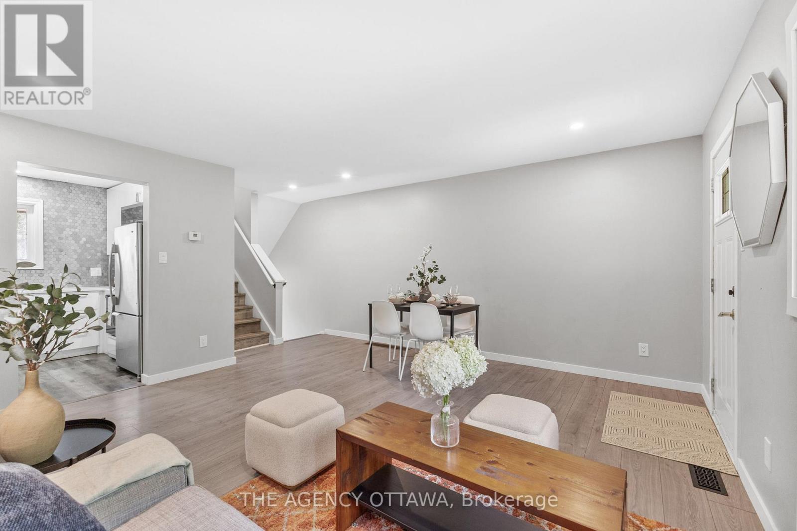 602 Seyton Drive, Ottawa, Ontario  K2H 7X5 - Photo 13 - X12517714
