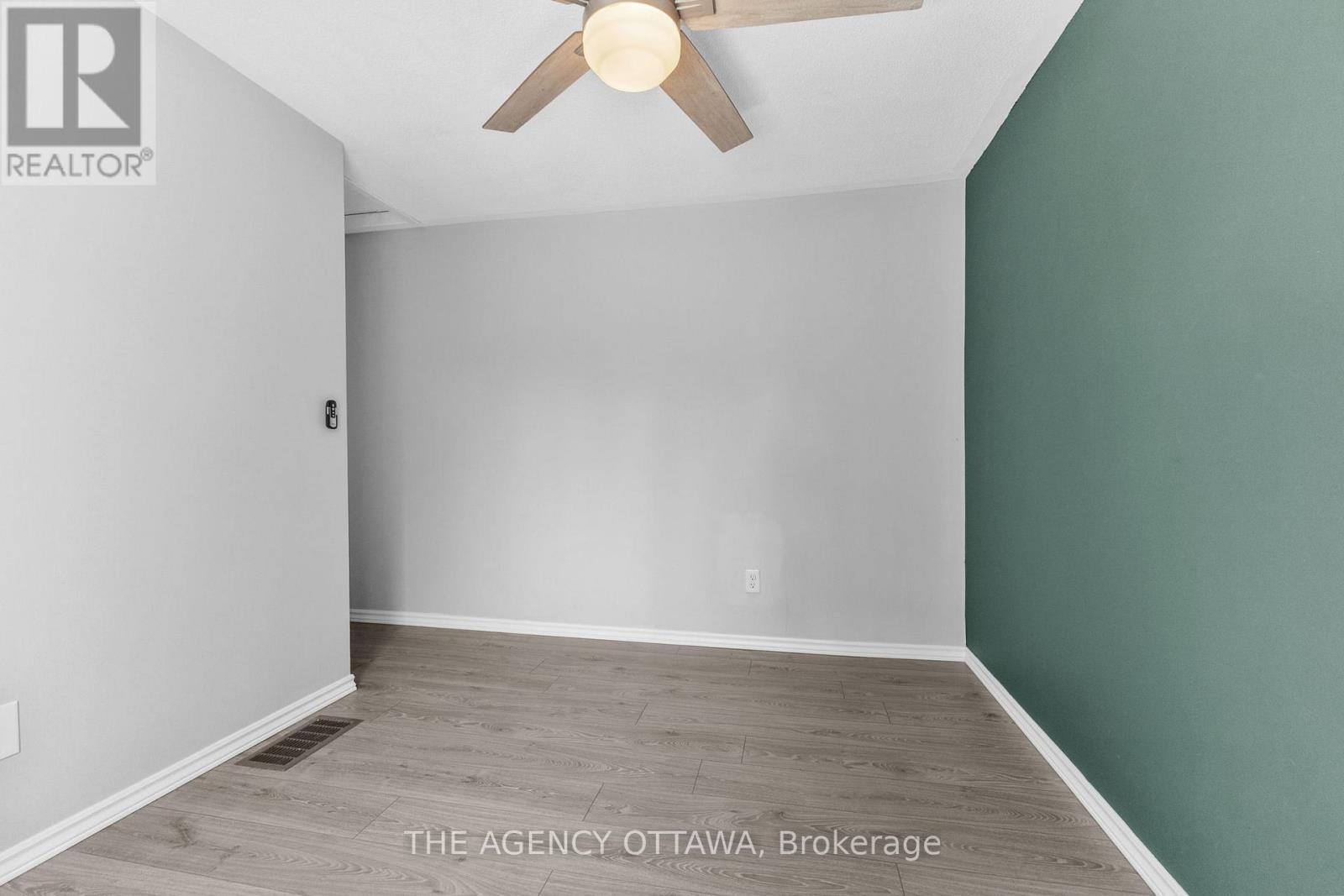 602 Seyton Drive, Ottawa, Ontario  K2H 7X5 - Photo 20 - X12517714