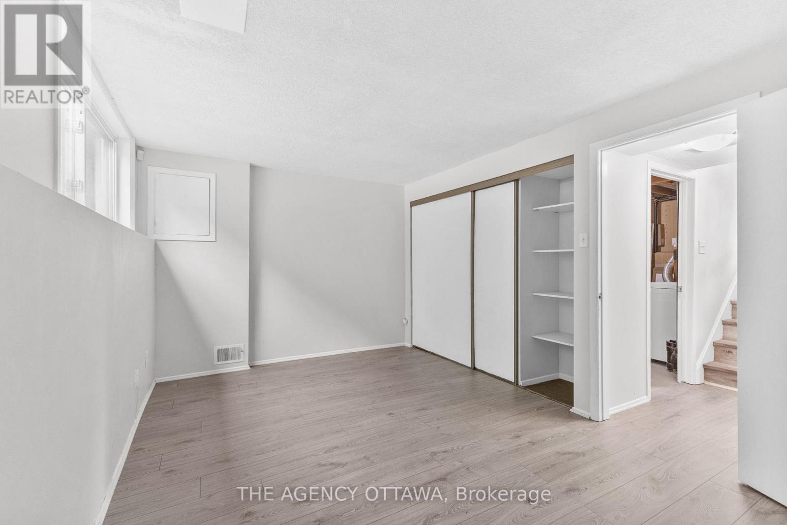 602 Seyton Drive, Ottawa, Ontario  K2H 7X5 - Photo 25 - X12517714