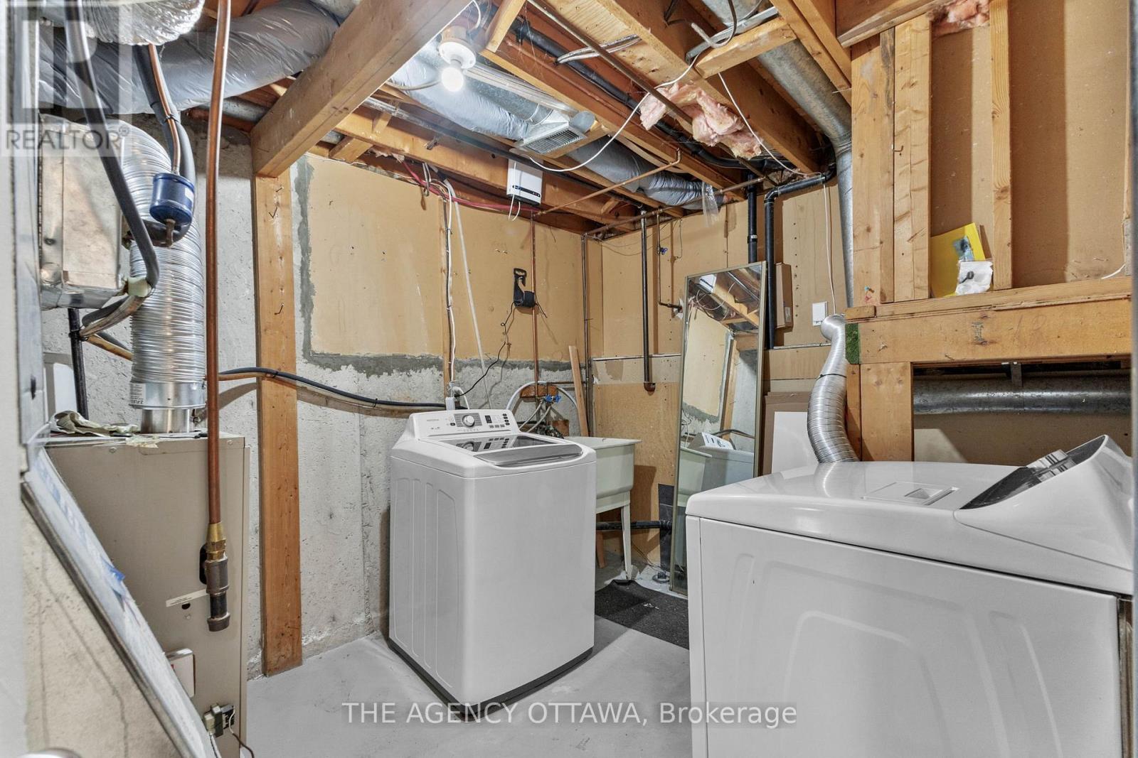 602 Seyton Drive, Ottawa, Ontario  K2H 7X5 - Photo 28 - X12517714