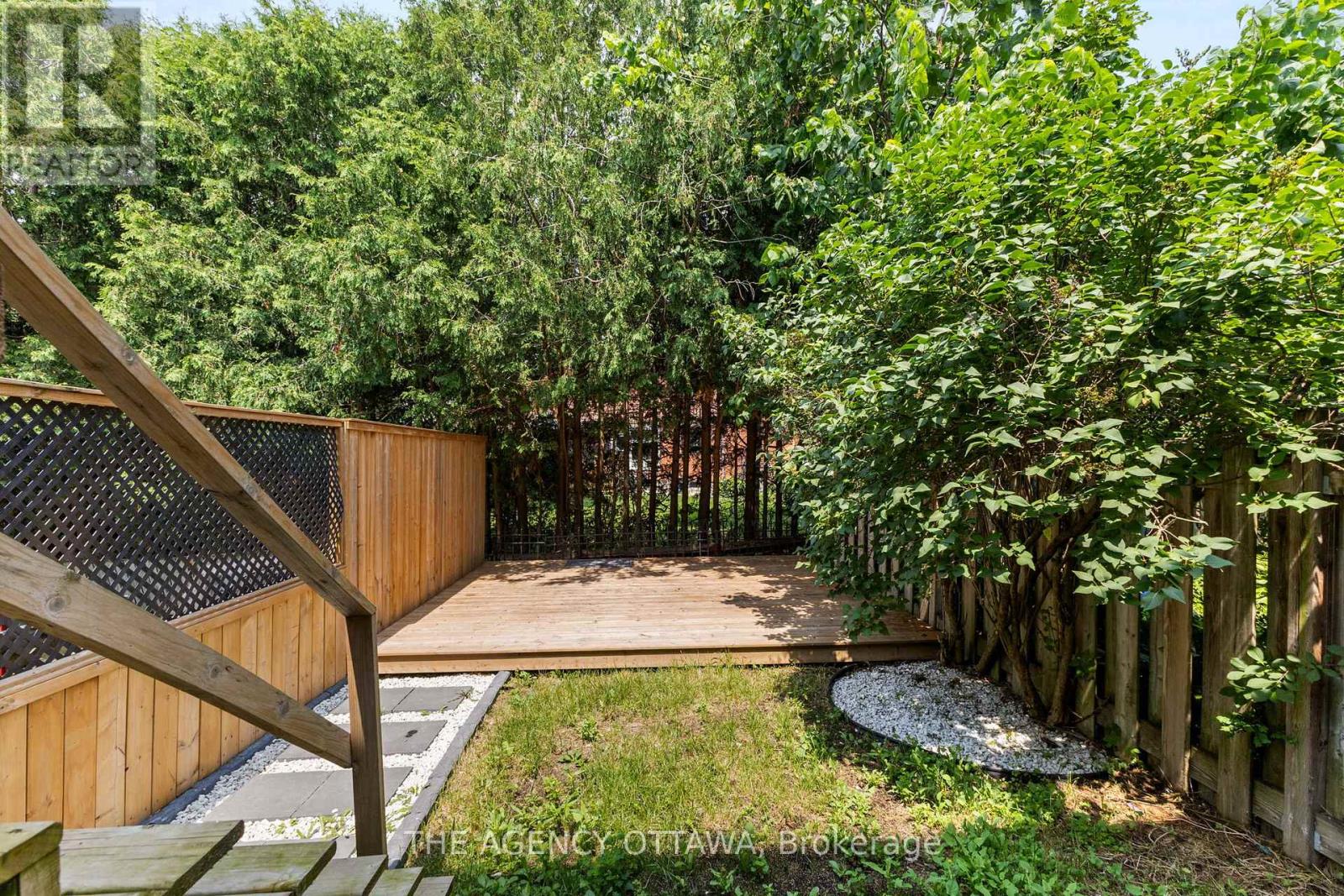 602 Seyton Drive, Ottawa, Ontario  K2H 7X5 - Photo 30 - X12517714